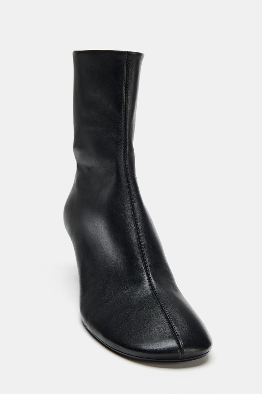 ZARA КОЖАНЫЕ БОТИЛЬОНЫ НА КАБЛУКЕ, ЧЕРНЫЙ