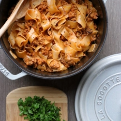 STAUB Чугунная кастрюля Cocotte 22 см 2,6 л Цветущая вишня EAN 3272340055720