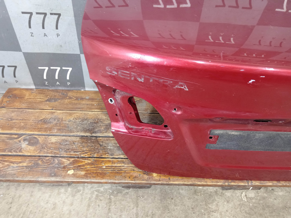 Крышка багажника Nissan Sentra (B17) 12-19 Б/У Оригинал 843004MA8A