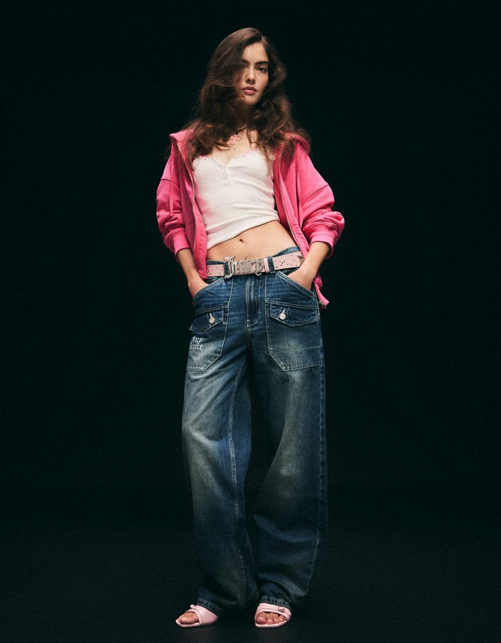BERSHKA X JUICY COUTURE ДЖИНСЫ С ВЫШИВКОЙ, СВЕТЛО-ГОЛУБОЙ