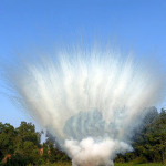 СУ0305012 Дневная веерная батарея салютов "SMOKE MINE" (1,2" х 50 залпов)