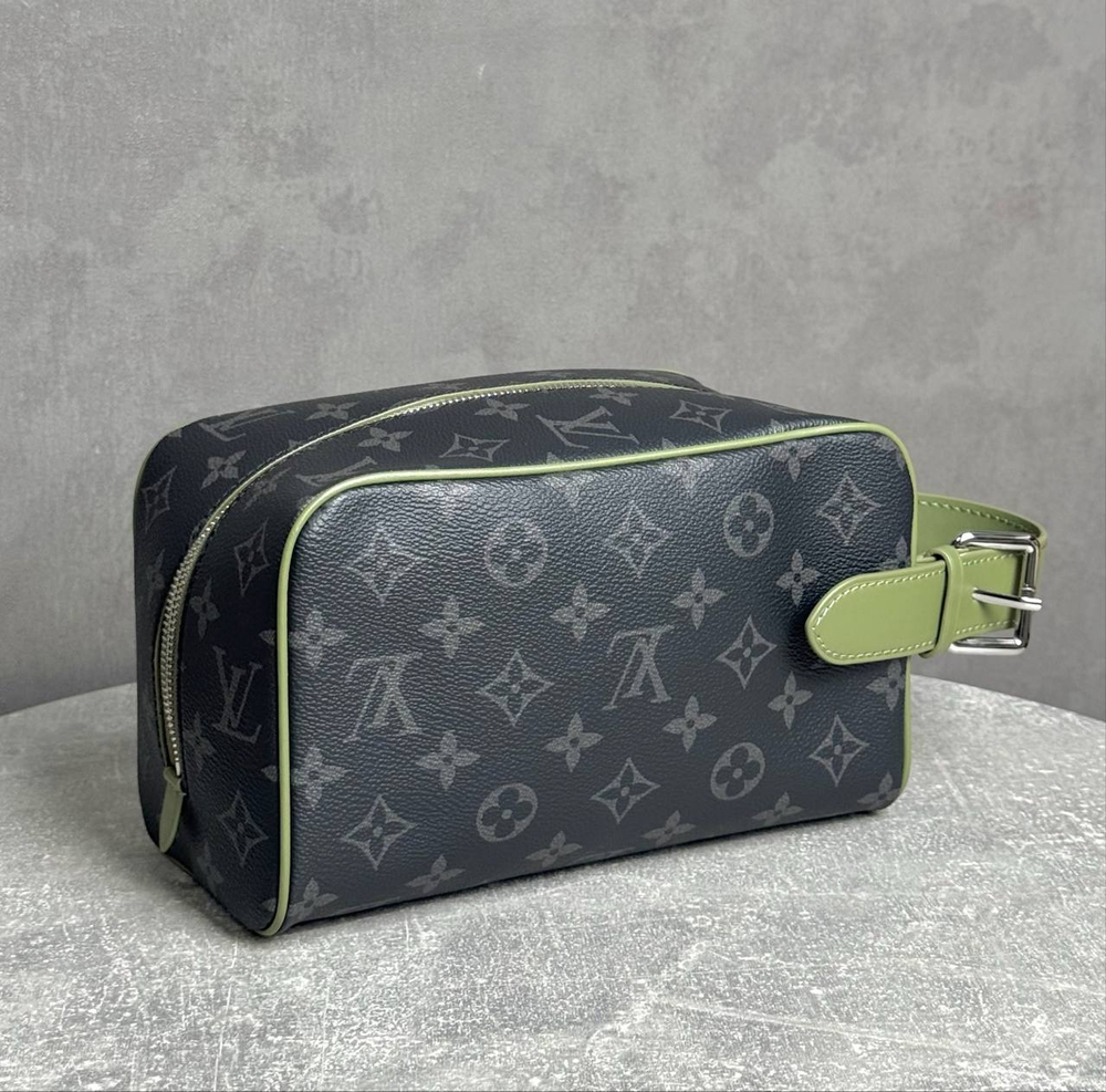 Несессер Louis Vuitton Dopp Kit