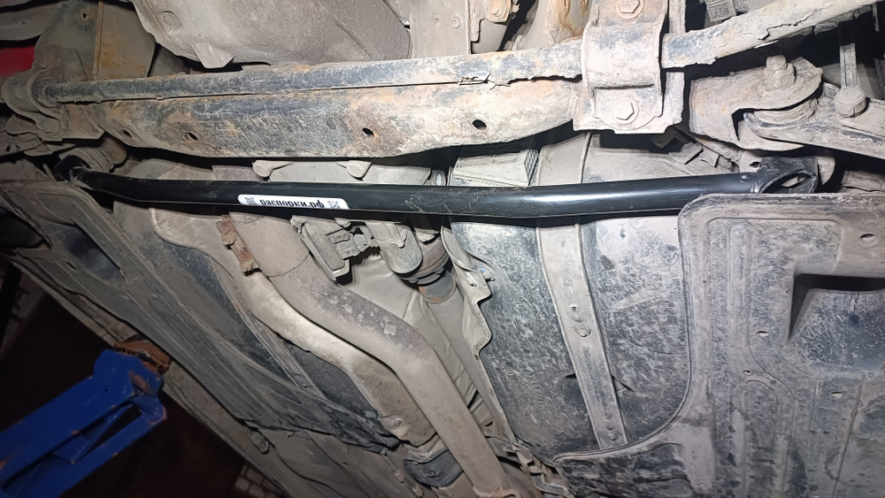 Усилитель заднего подрамника (спереди) полный привод Volvo S80 2 и Volvo XC70 3, V60 3.0 Т6 полный привод (ПОД ЗАКАЗ)