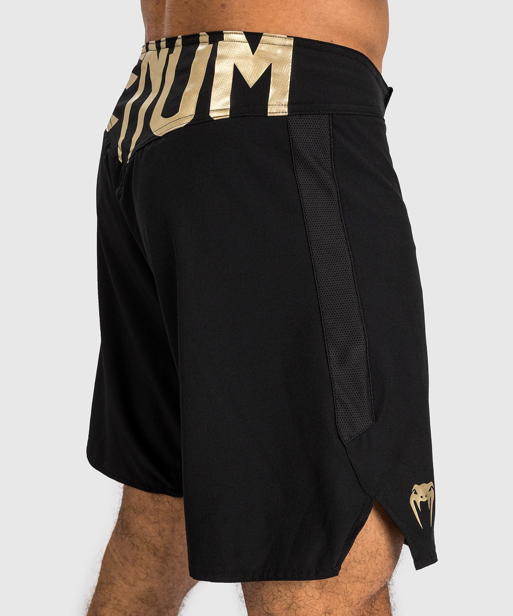 Шорты ММА Venum Light 5.0 Black/Gold