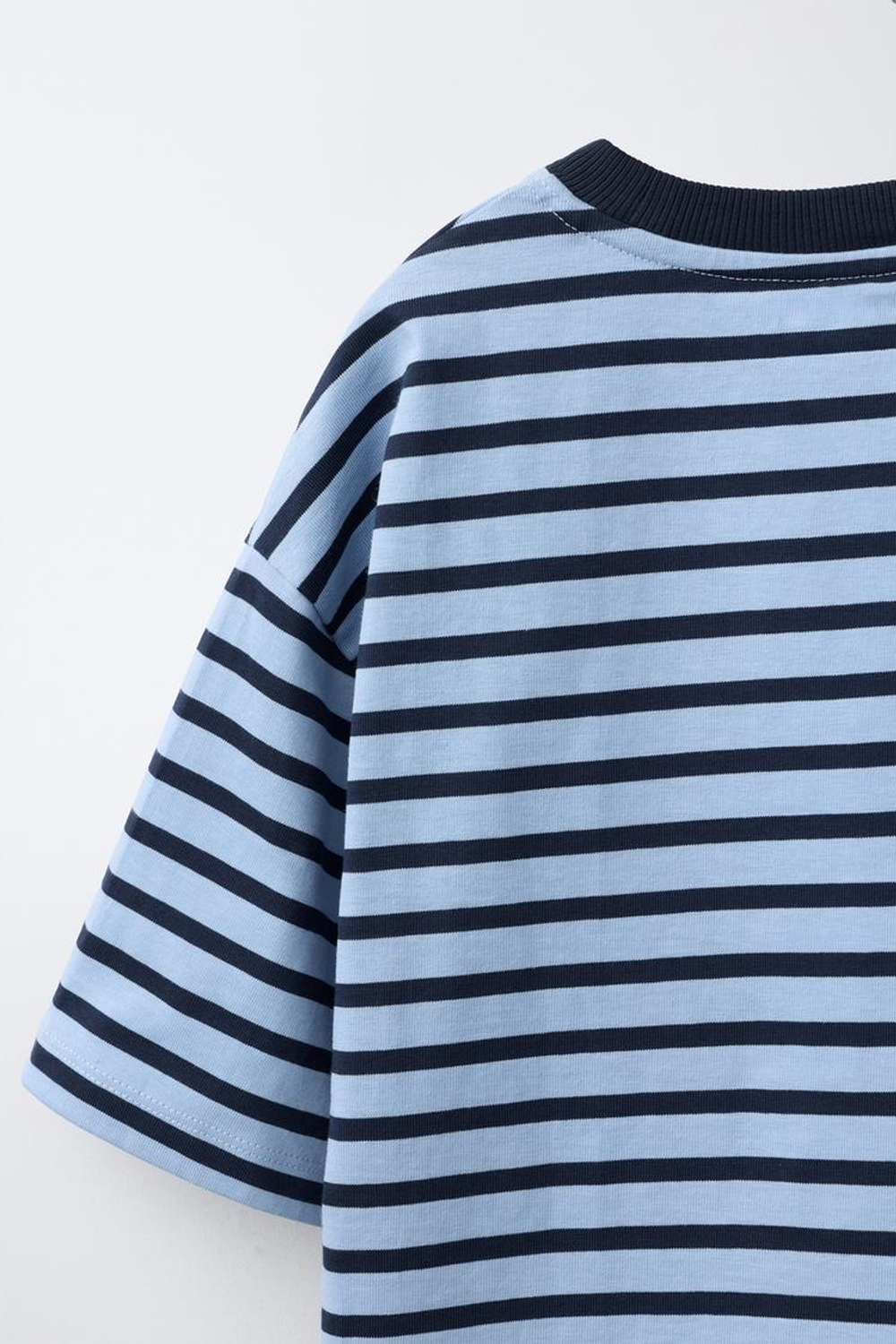 ZARA ФУТБОЛКА HEAVY WEIGHT В ПОЛОСКУ, ПОЛОСКИ