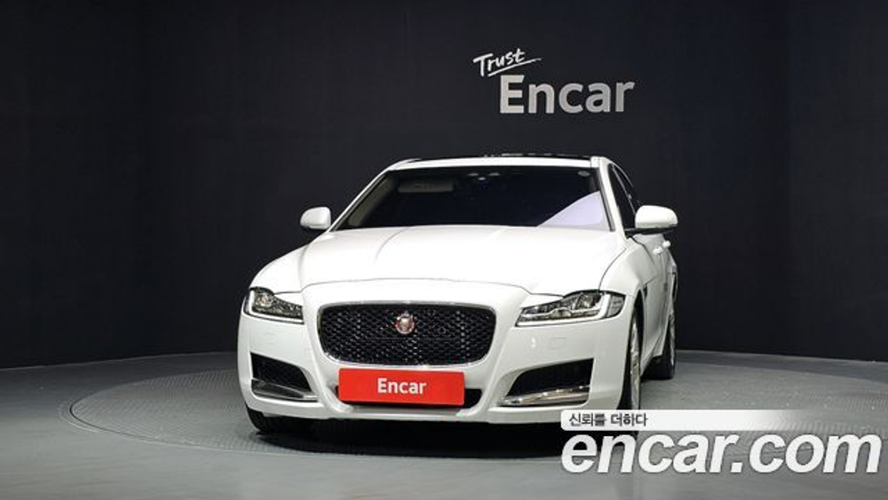 Jaguar XF (X260) 25t — 2017