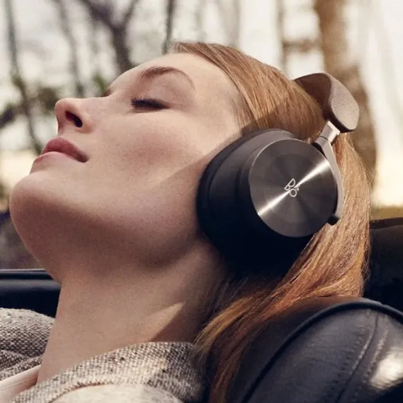 Bang &amp; Olufsen Beoplay H95 Black