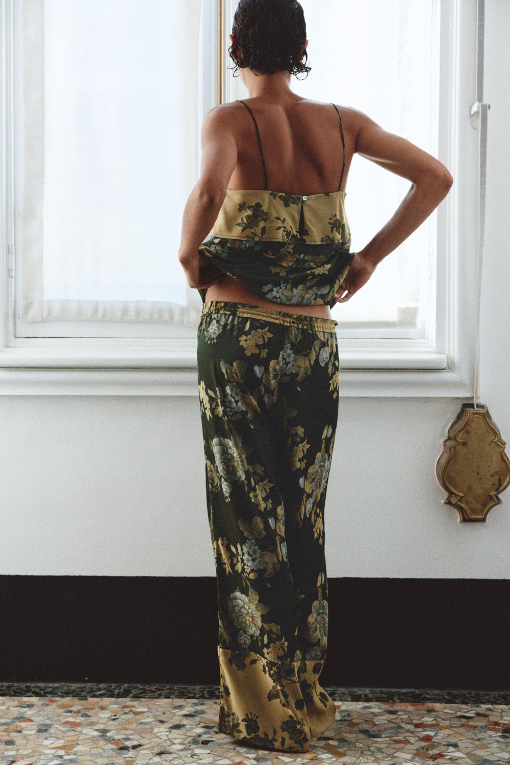 ZARA ЖАККАРДОВЫЙ ТОП НА БРЕТЕЛЯХ, ОТТЕНКИ ЗЕЛЕНОГО