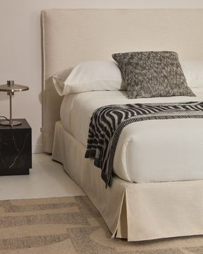 Кровать Jaira La Forma из белого шенилла со съемным чехлом для матраса 150x190 см