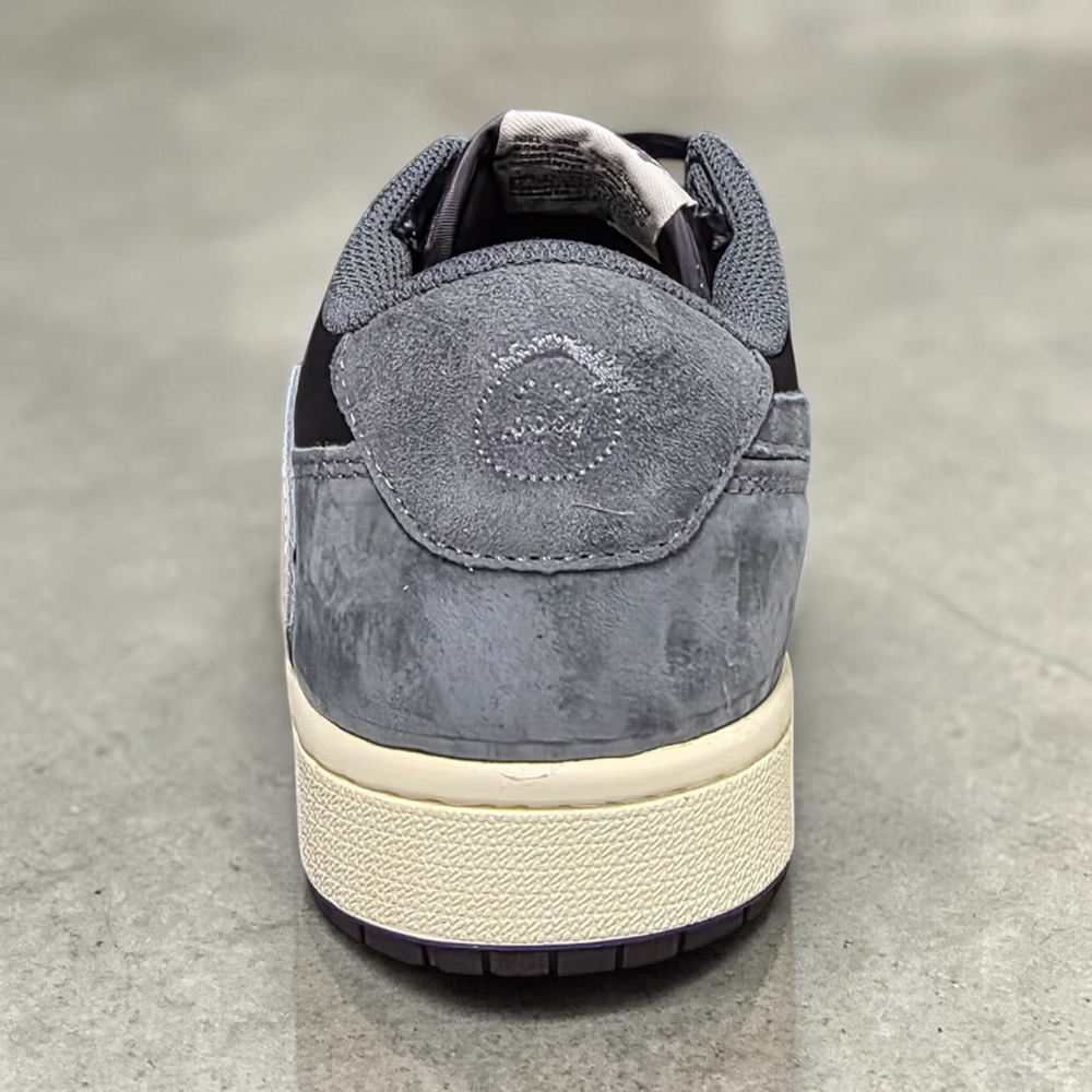 Nike Air Jordan 1 Low x Travis Scott • Grey