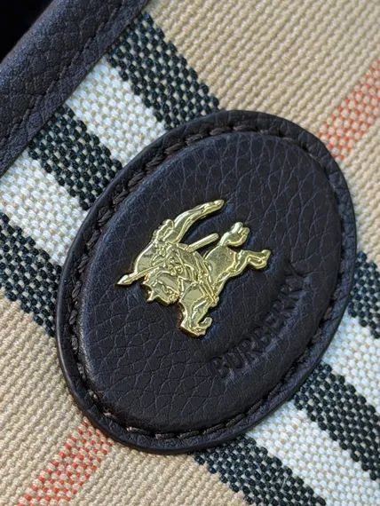 Сумка Burberry Bloomsbury Tote reversible