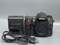 Nikon D7000 Body — 30 100 кадров