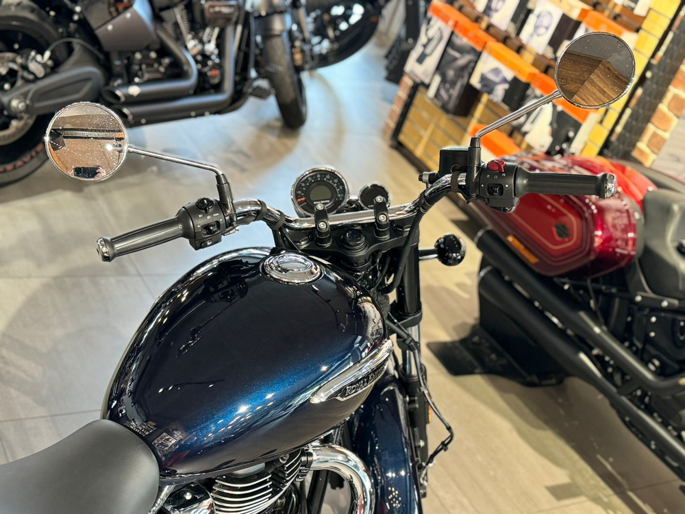 Royal Enfield Meteor 350 Stellar Blue
