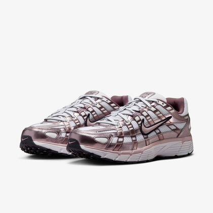 Кроссовки женские NIKE W NIKE P-6000