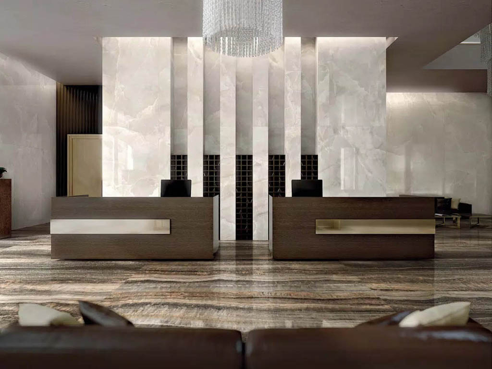 ECCENTRIC LUXE