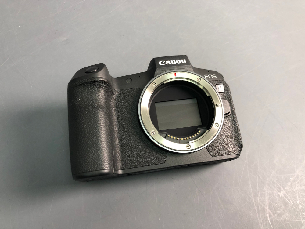 Canon EOS R