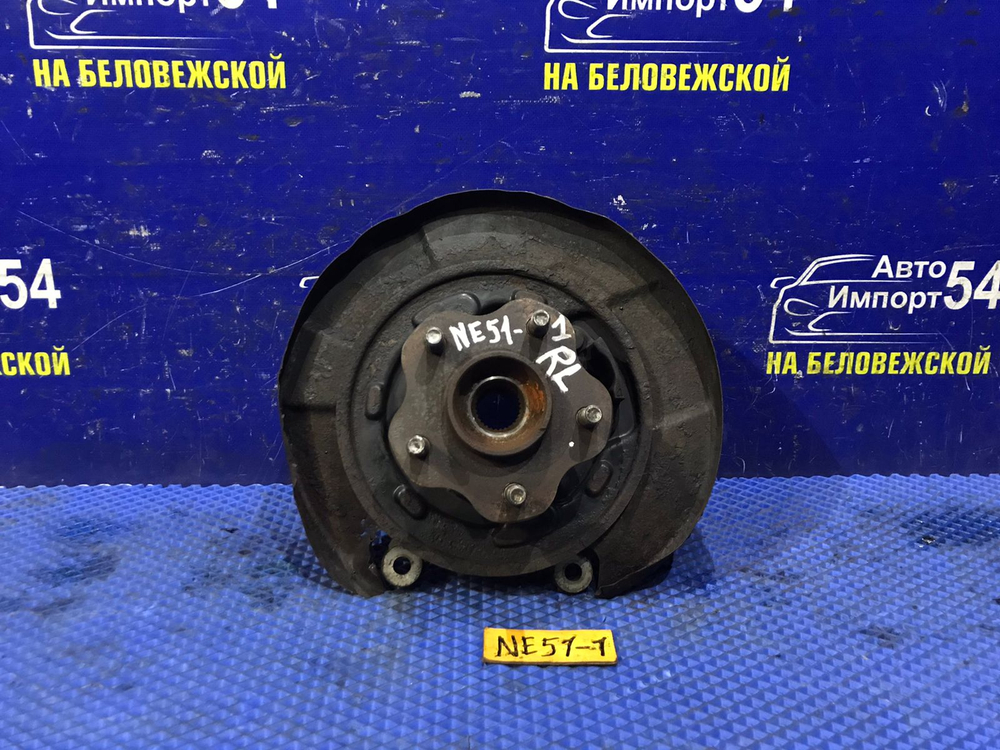 Ступица задняя левая NISSAN ELGRAND 2005