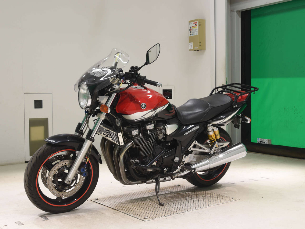 Yamaha XJR1300 2004