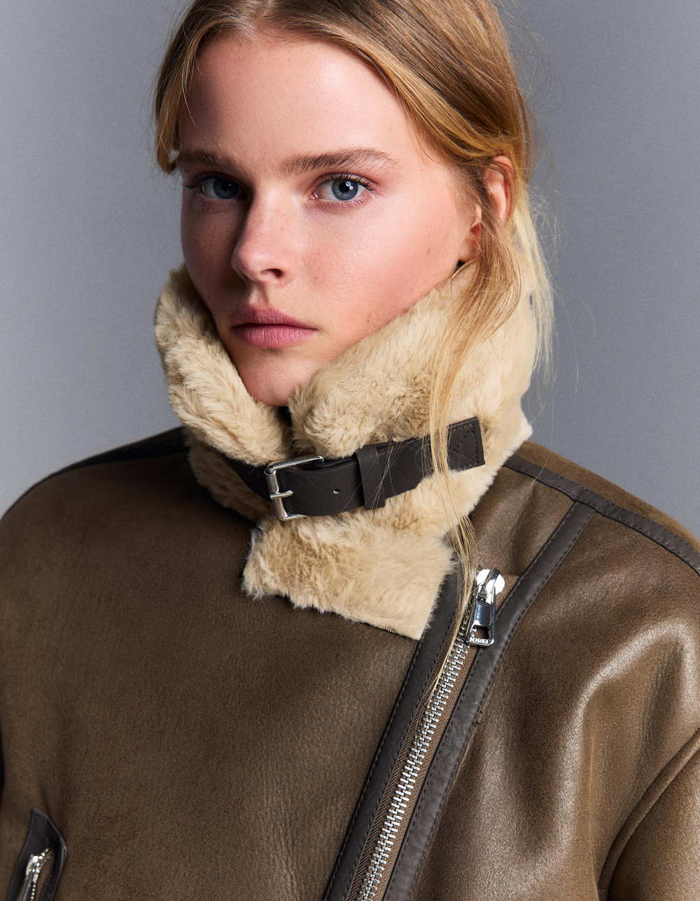 Женская укороченная двусторонняя куртка - BERSHKA