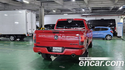 Dodge RAM Pickup 5.7 — 2015
