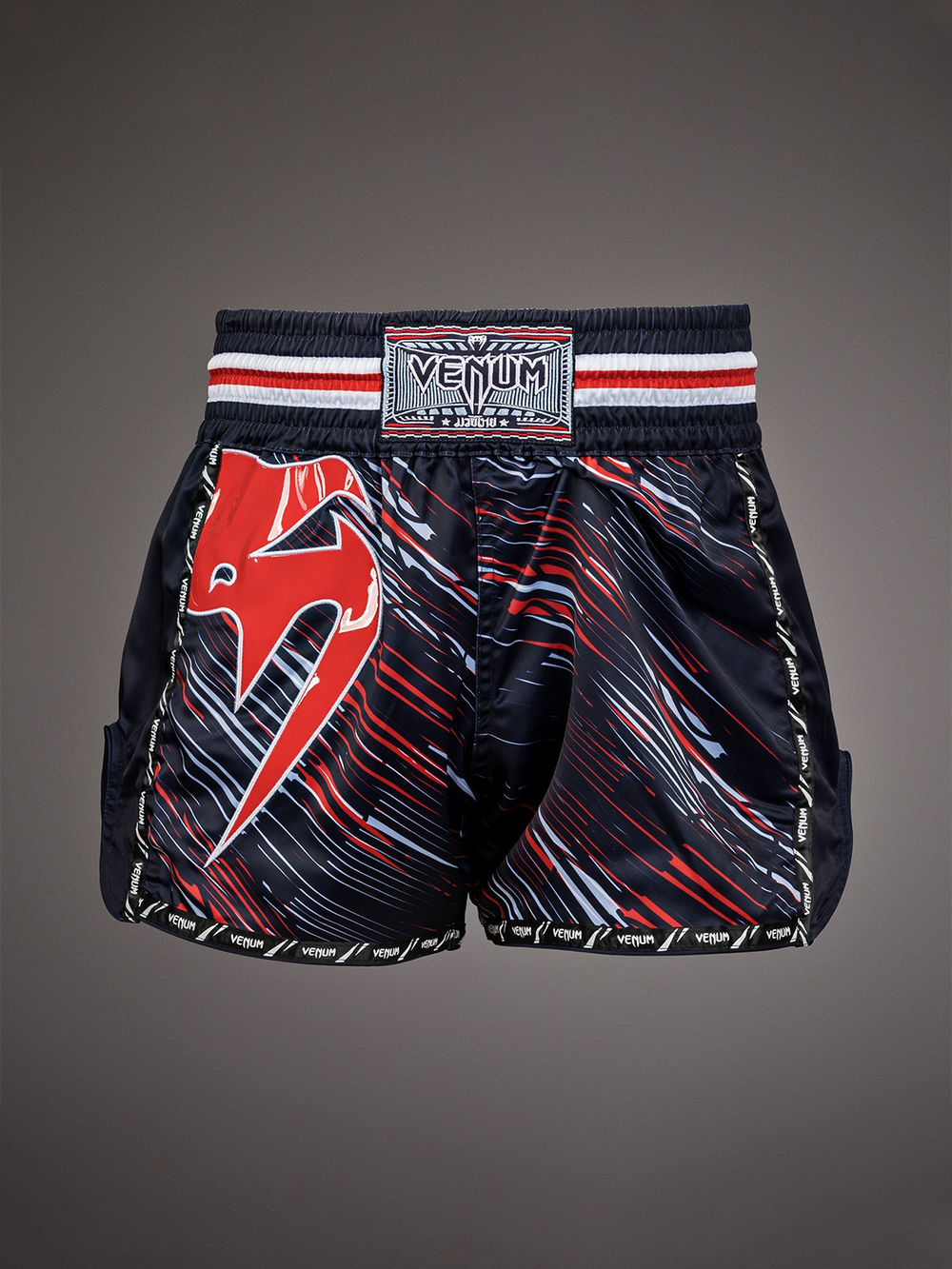 Шорты тайские Venum Giant Red