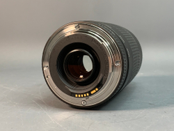 Canon EF 75-300mm 4-5.6 III царапка на передней линзе
