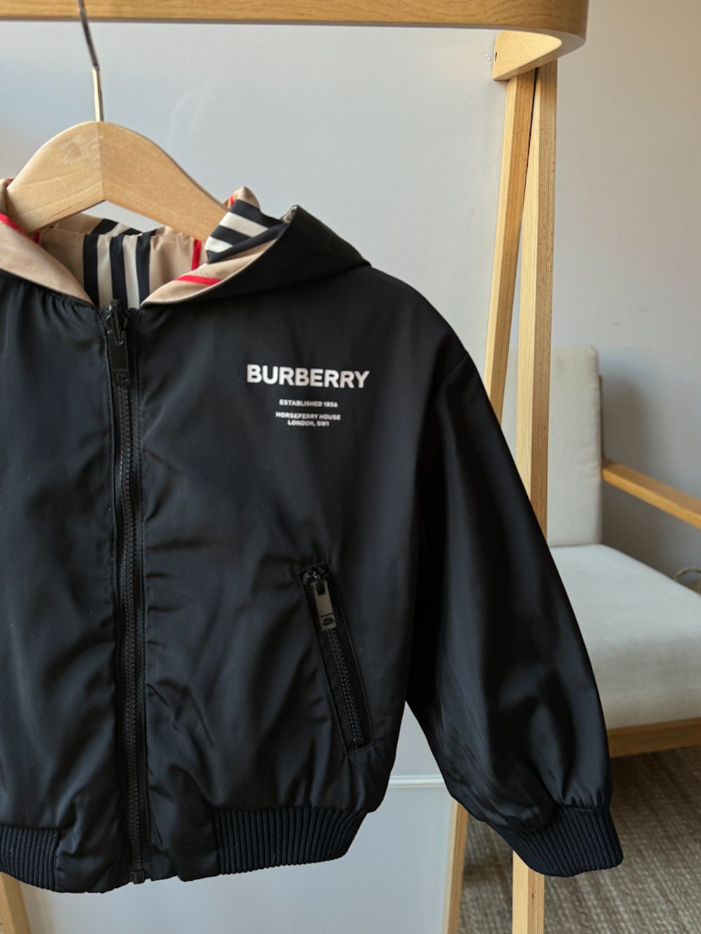 Новая ветровка Burberry двухсторонняя, 92