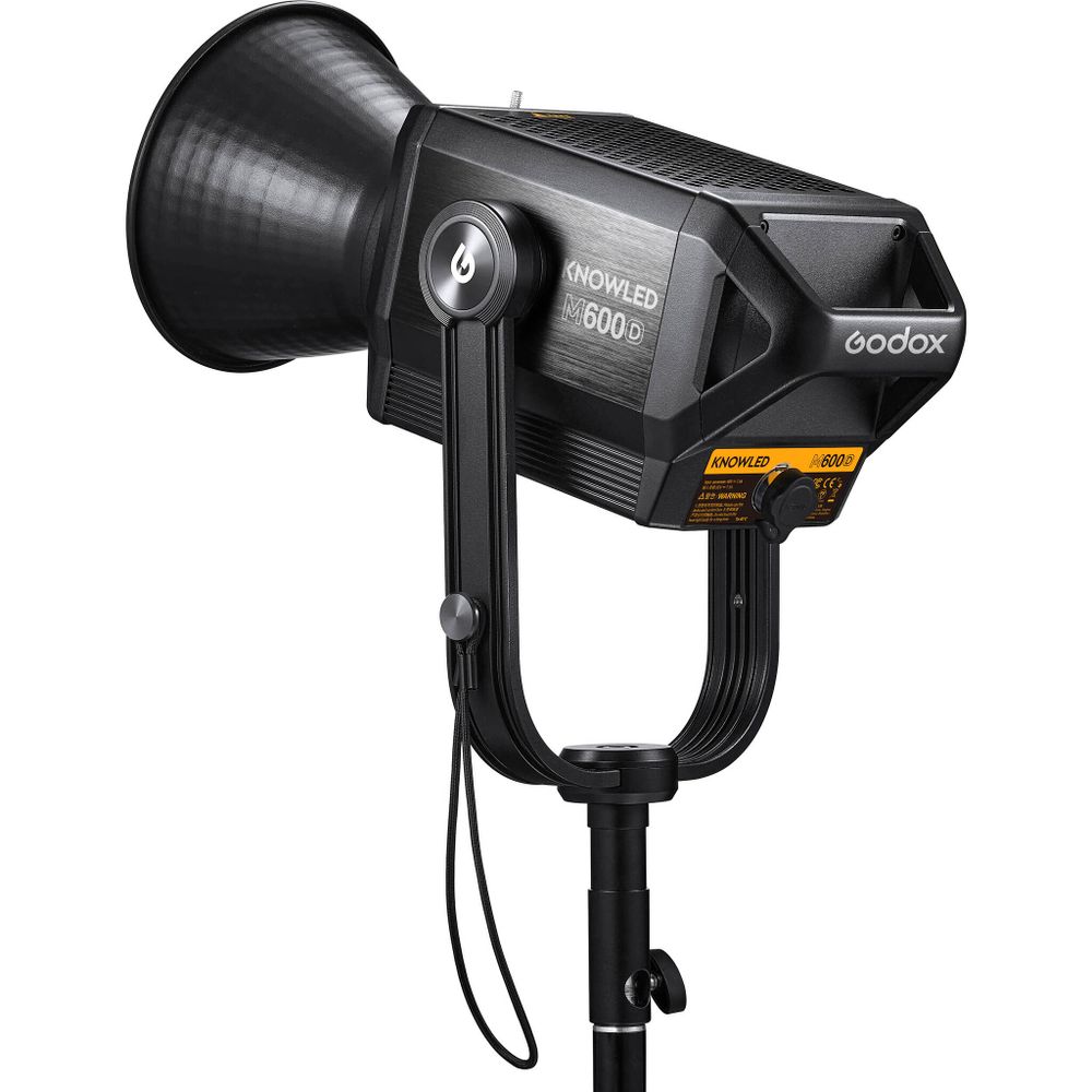 Светодиодный осветитель Godox Knowled M600D