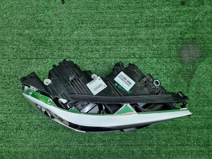 Битая Фара правая BMW 3er G20 (2018-2022) LED