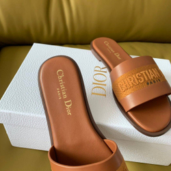 Кожаные коричневые шлепанцы Dior Dway Slide с вышивкой