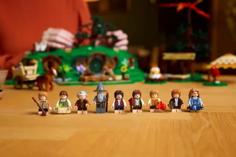 Конструктор LEGO Icons 10354 Властелин колец: Шир