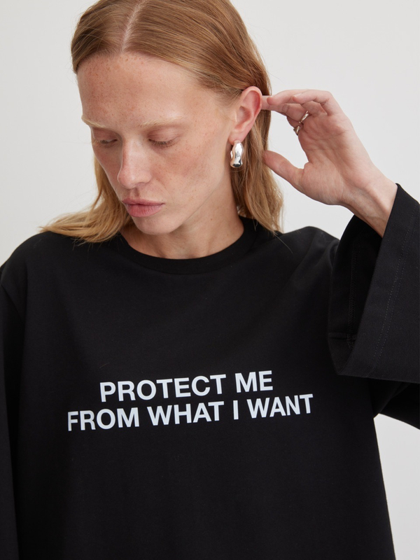 Лонгслив Protect me, черный, широкий рукав