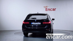 BMW 3-Series 320i Touring Luxury — 2022