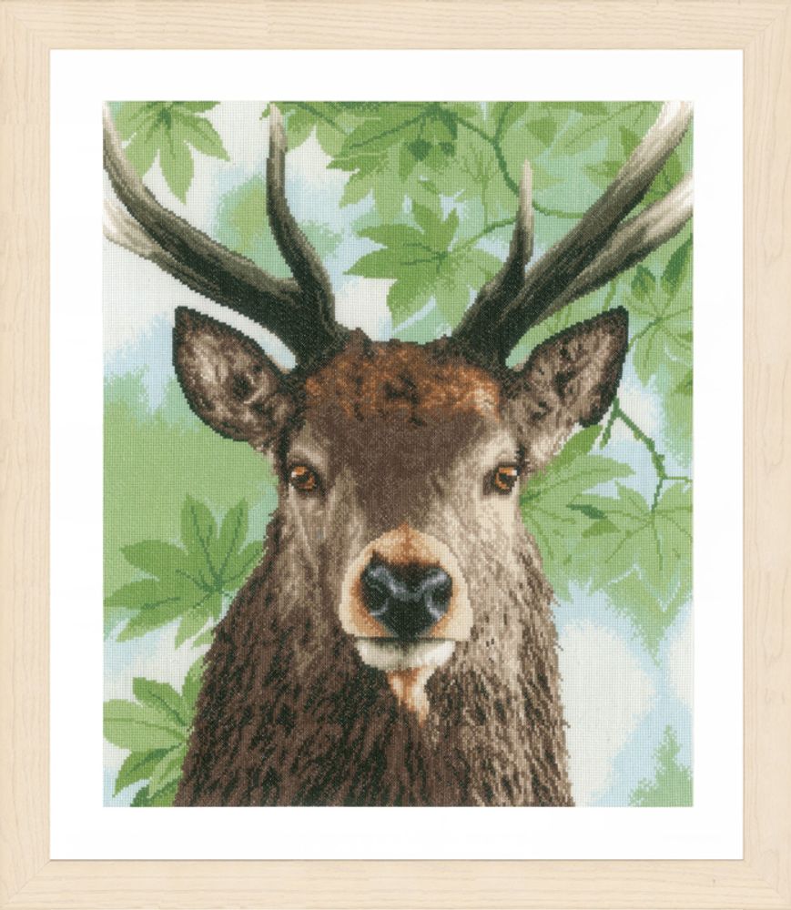 Набор для вышивания нитками Lanarte, Proud red deer, 40х49 см