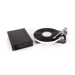 Rega Naia + Aphelion 2