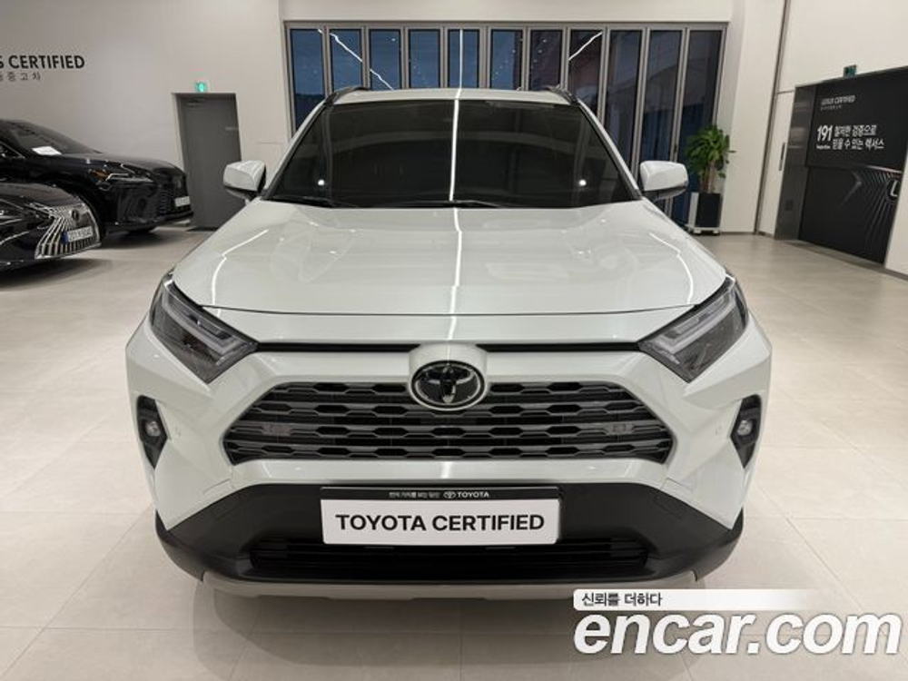 Toyota RAV4 2,5 4WD Hybrid LTD — 2025