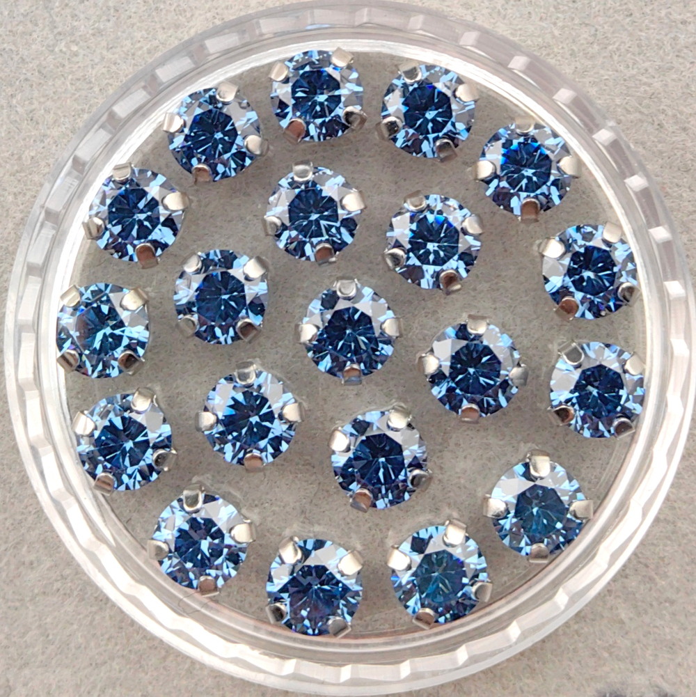 Фианиты шатоны в оправах, цвет сапфировый/платина