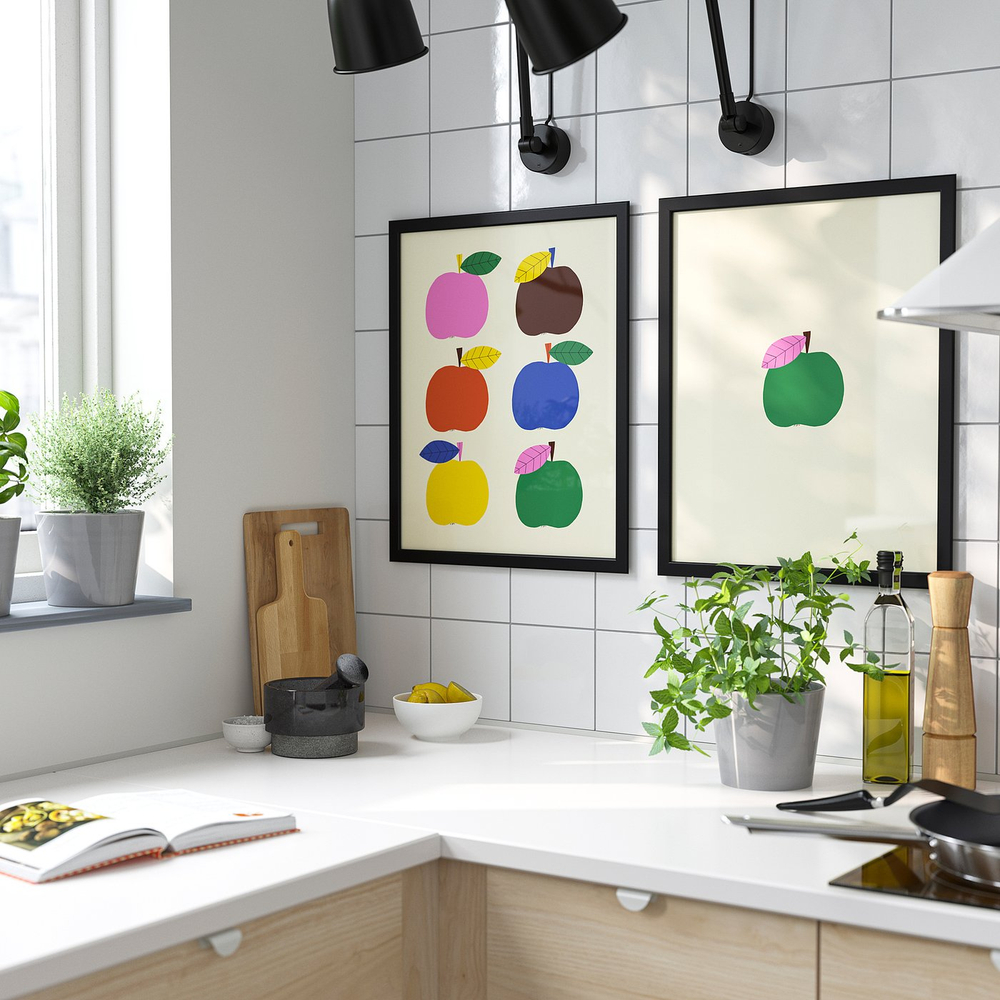 IKEA FISKBO  (ИКЕА ФИСКБО)  -  Рама с плакатом - яблоки 40x50 см