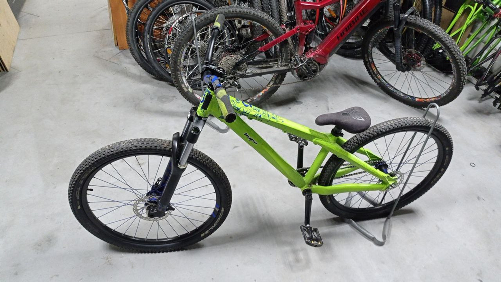 Велосипед для дерта бу Scott Voltage YZ 0.1 TMO ручная сбока