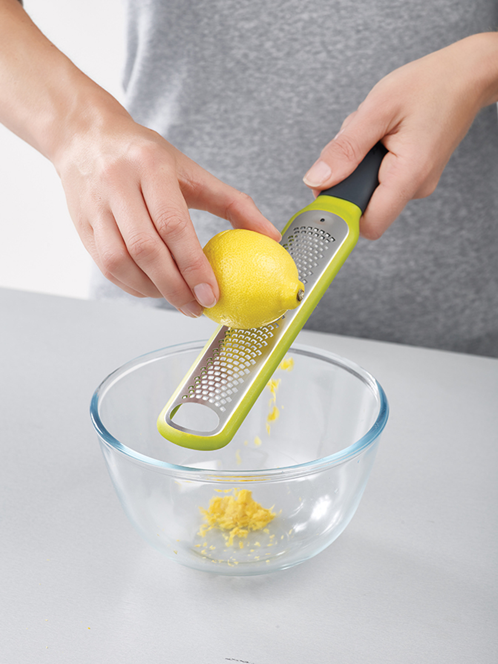 Терка для цедры с очистителем лезвия handi-zest  зеленая