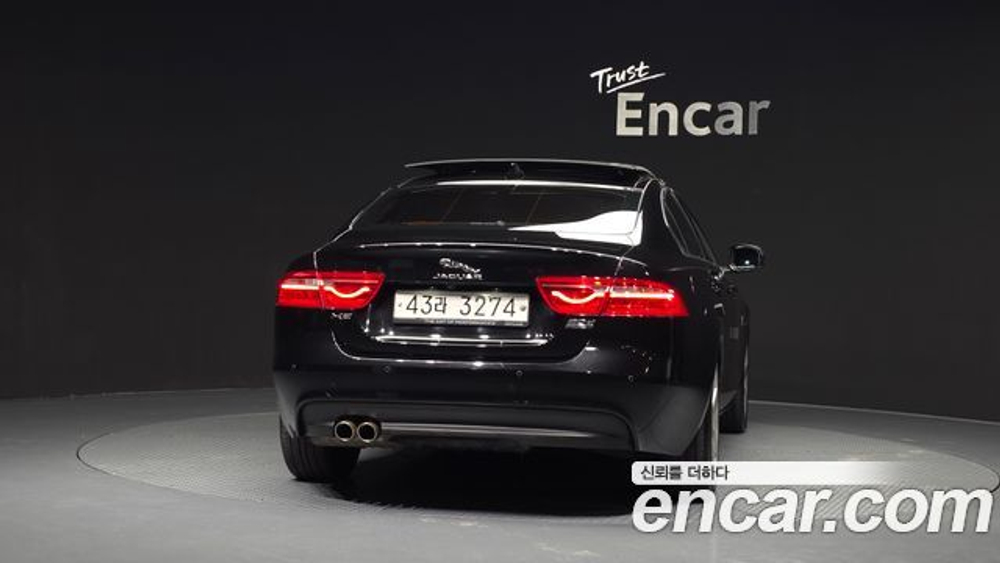 Jaguar XE 20d AWD — 2017