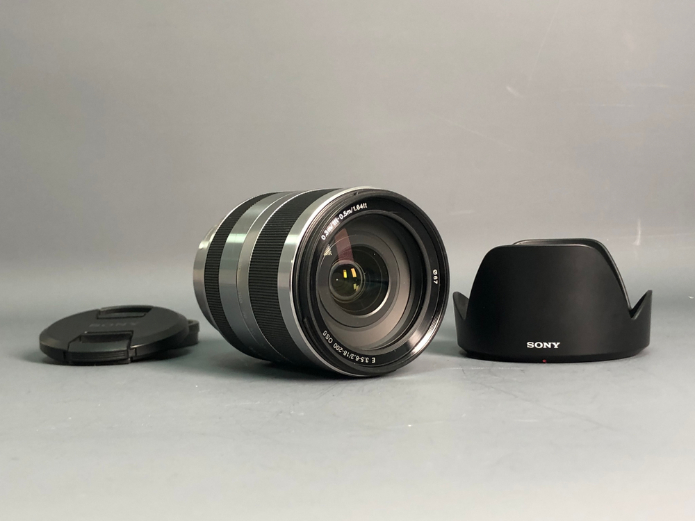 Sony 18-200mm 3.5-6.3 Sony E