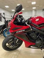 Honda CBR 650R, 2024 red