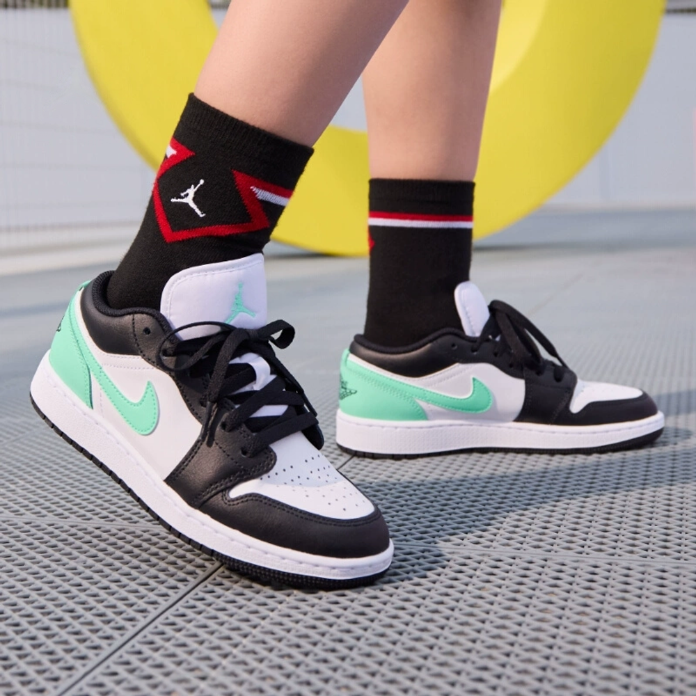 Jordan 1 Low Green Glow GS