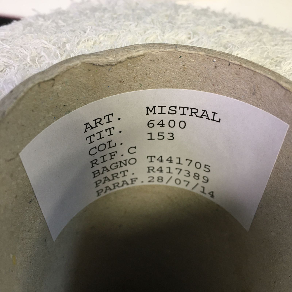 MISTRAL - Lanificio dell’Olivo; 75% хлопок, 15% вискоза, 10% п/а; 640м/100гр; Травка; col. 153, цвет: голубая нить с белыми "ворсинками"; есть мал. бобинка 133, 164гр. S711 MP