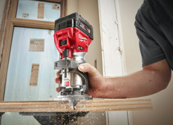 Кромочный фрезер Milwaukee M18 FTR8-0X 4933479073