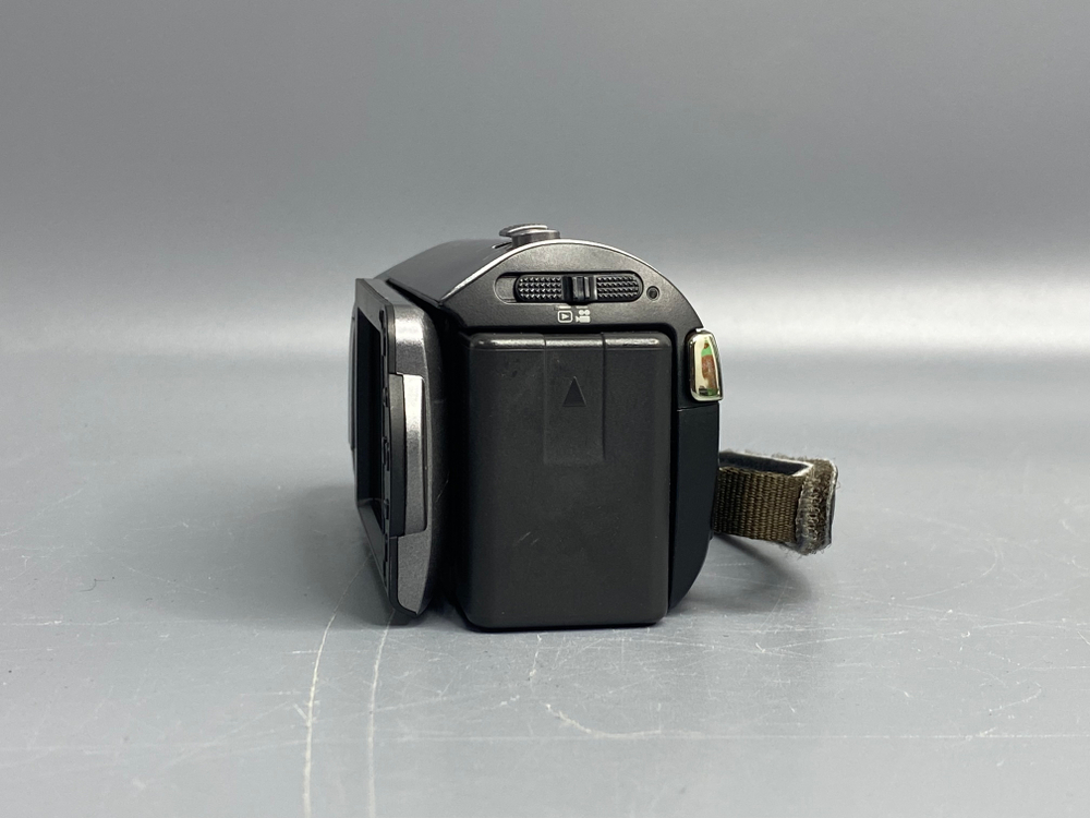 Panasonic HC-V210