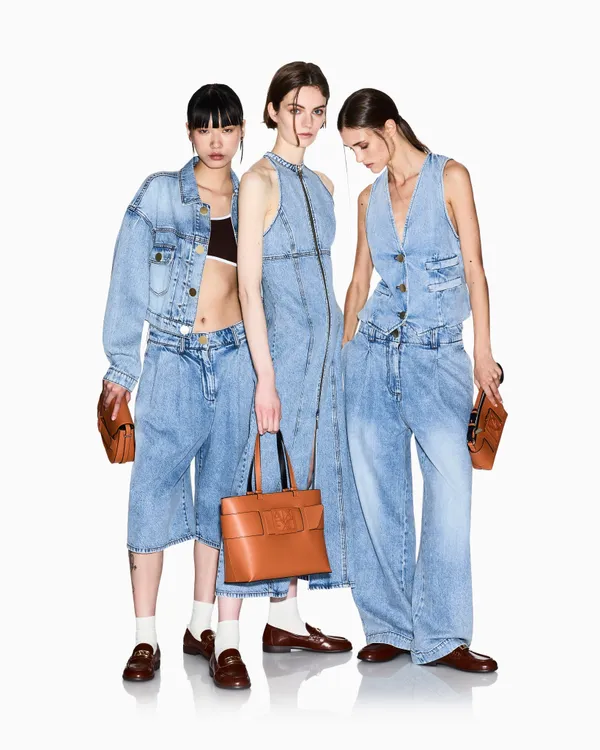 Шорты джинсовые женские ARMANI EXCHANGE