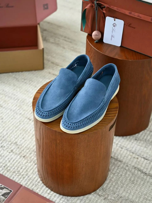 Светло-синие лоферы Loro Piana Summer Walk с плетением по периметру