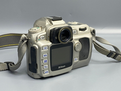Nikon D50 — 23800 кадров